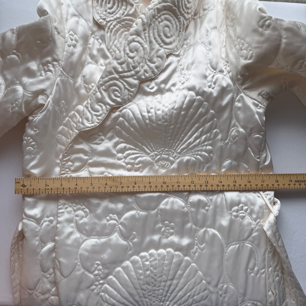 Vintage 90s Quilted Shell Trapunto Long Robe Cream Satin Dressing Gown L - Picture 8 of 14